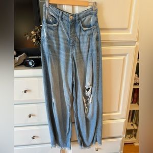 We the Free Old West Slouchy Distressed Denim Size 25